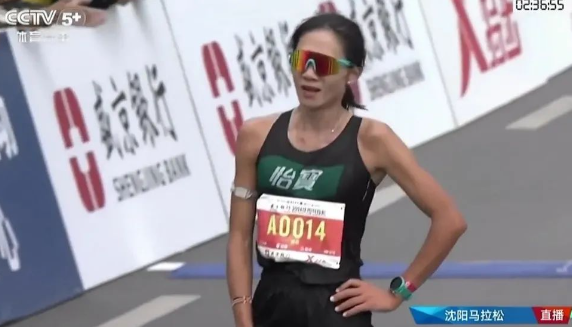 2024沈阳马拉松：黄菲+阿奴拜克·库弯，国内第一！（3）